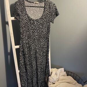 Jessica Simpson Black and White Patterned Midi Dress